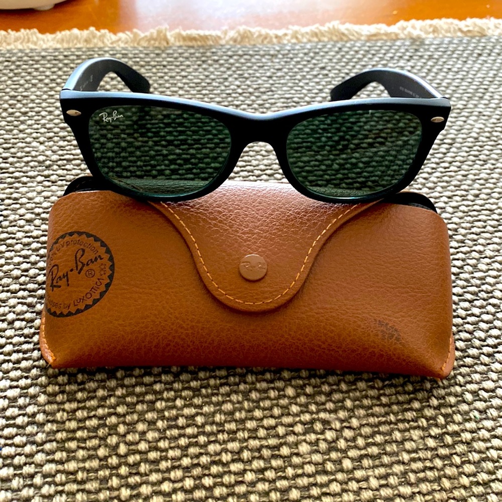 Rayban New Wayfarer Sunglasses